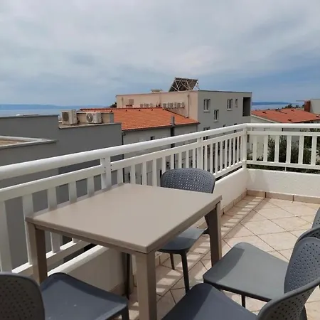 Gostinjska kuća In Makarska